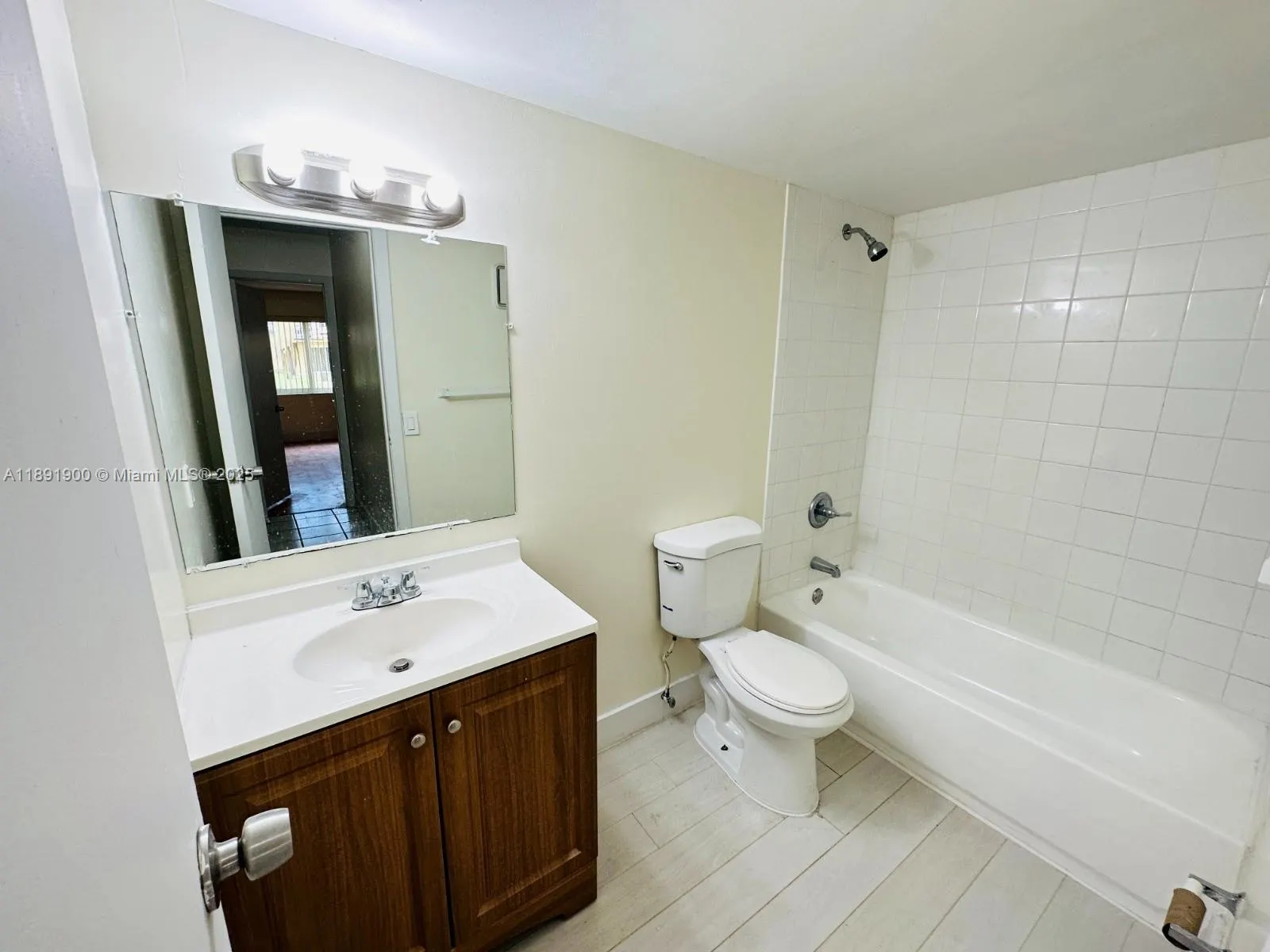 505 NW 177th St, #131
