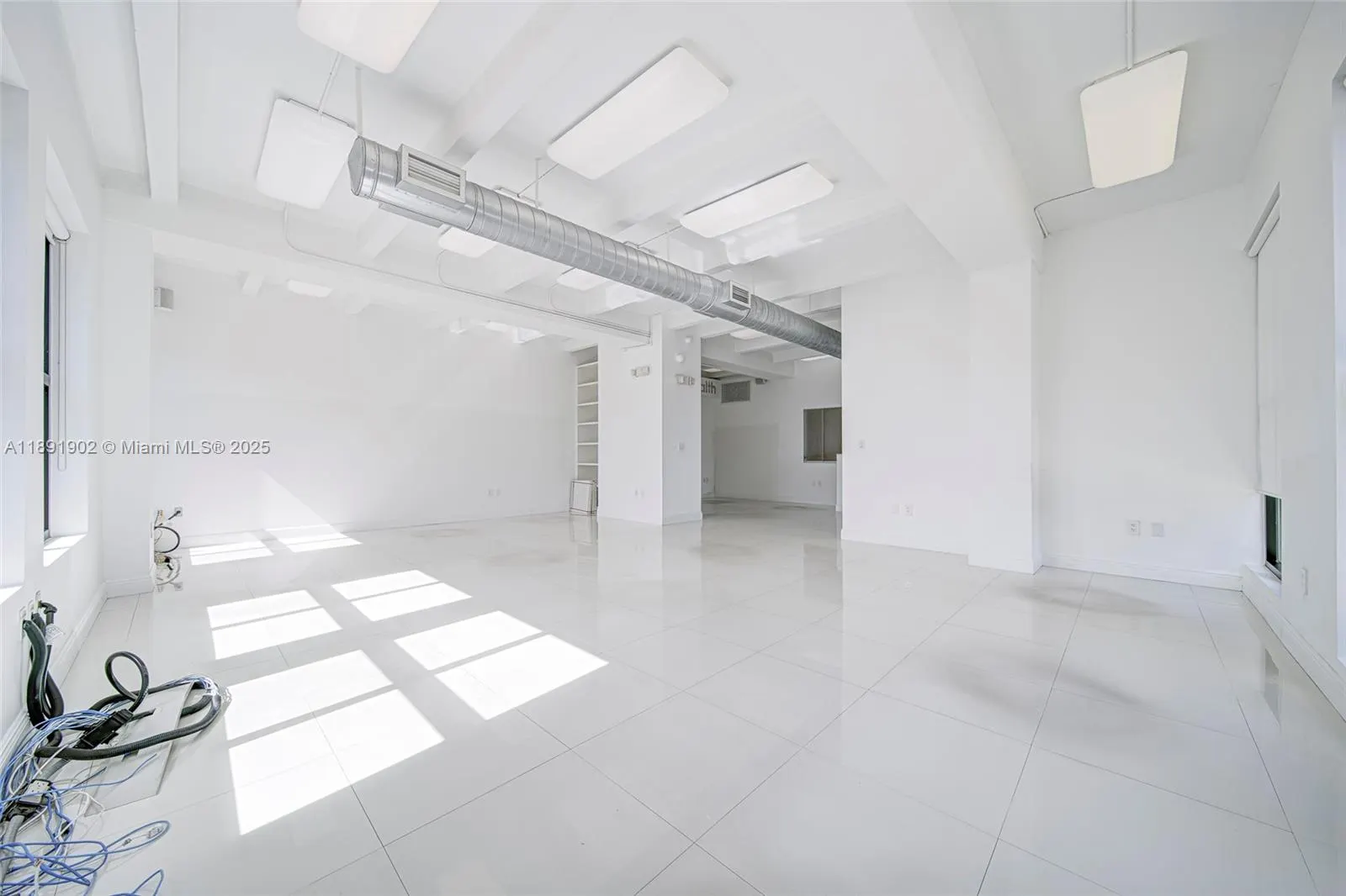 814 Ponce De Leon Blvd, #304