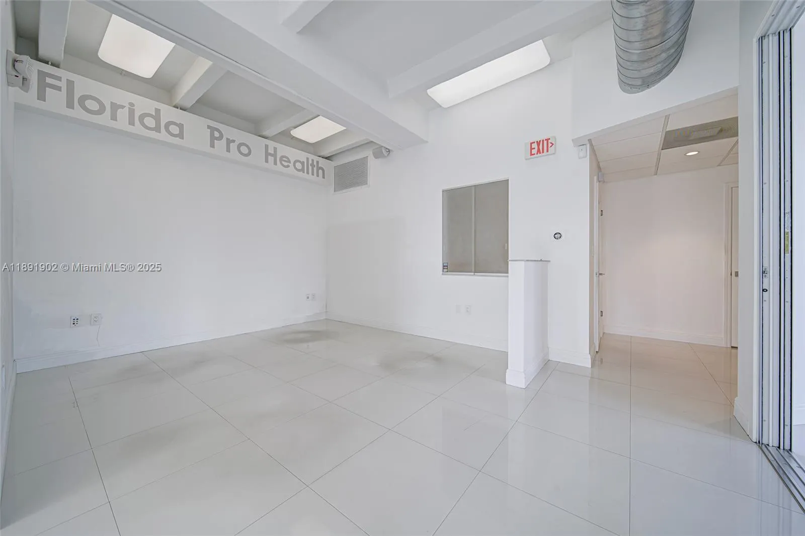 814 Ponce De Leon Blvd, #304