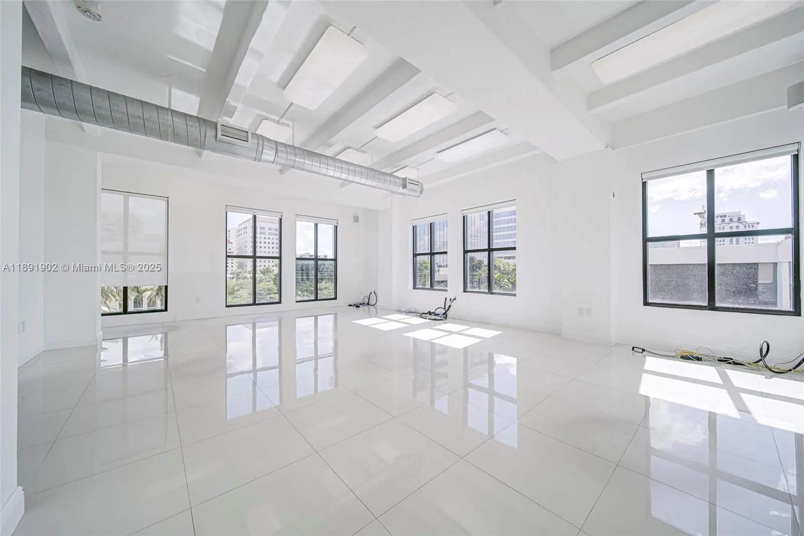 814 Ponce De Leon Blvd, #304