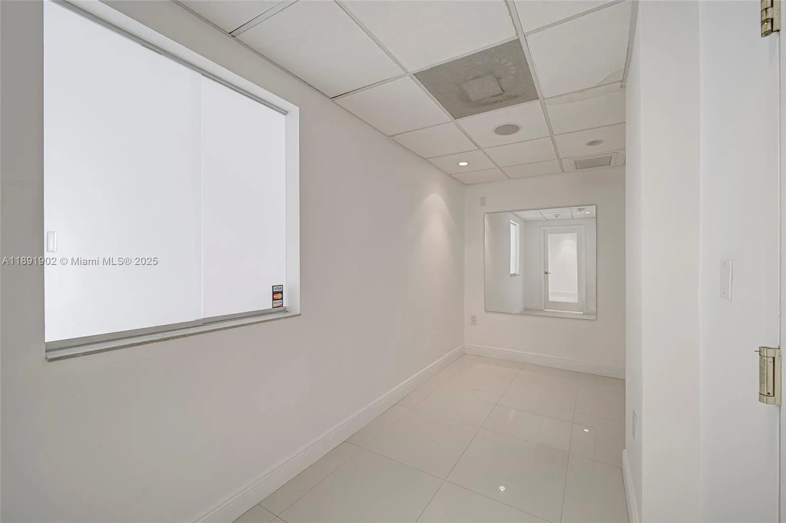 814 Ponce De Leon Blvd, #304