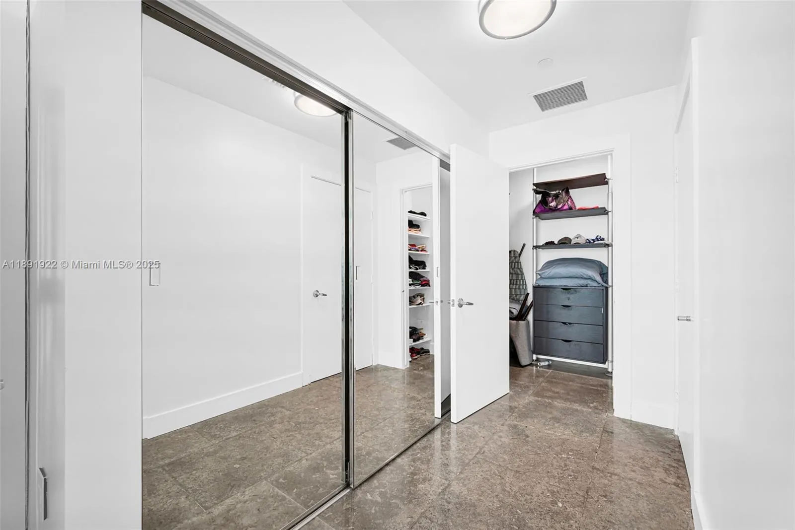 900 Biscayne Blvd, #4901
