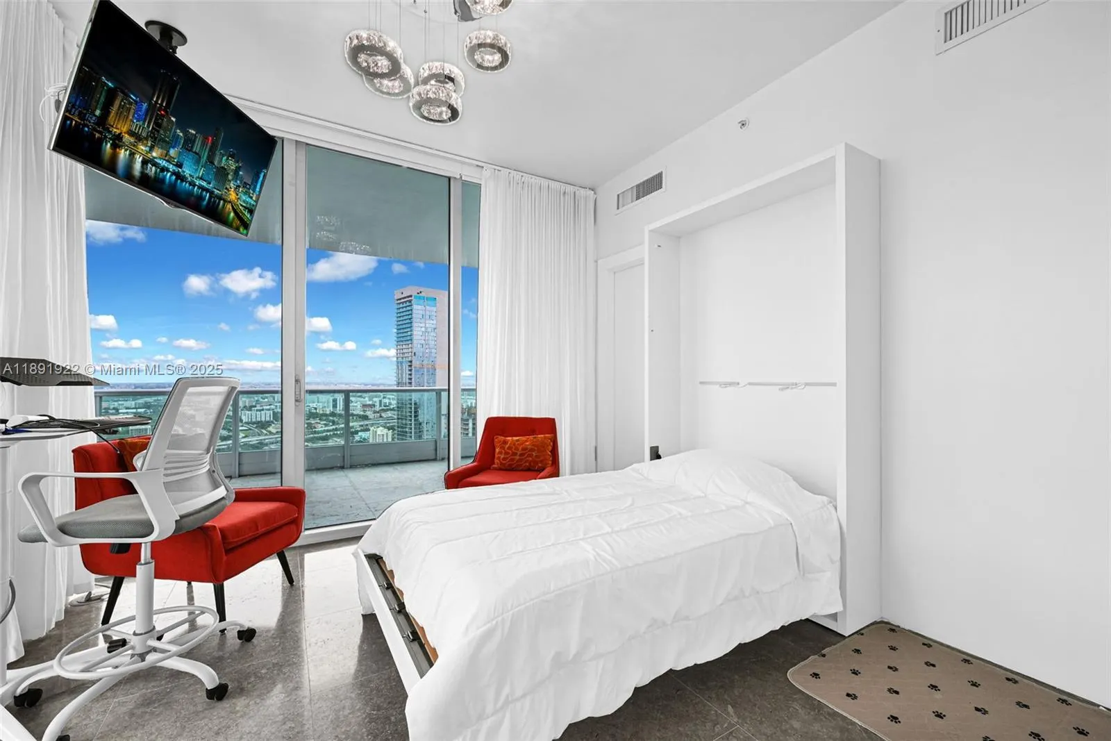 900 Biscayne Blvd, #4901