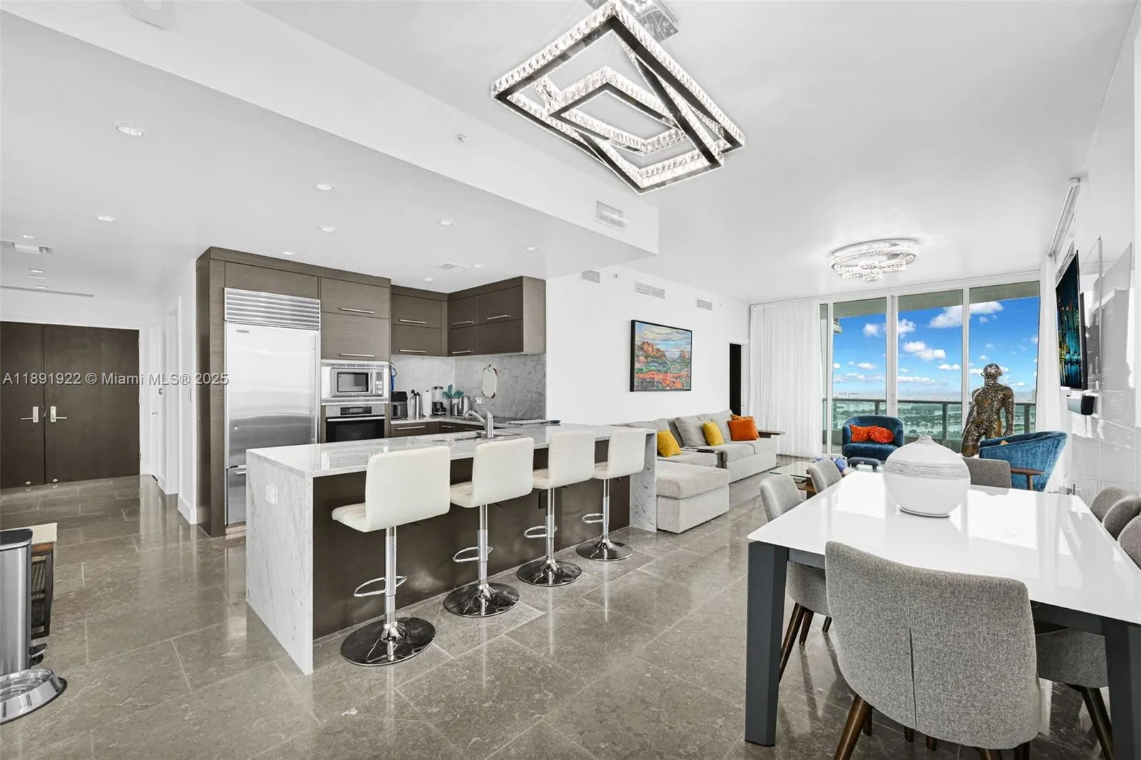 900 Biscayne Blvd, #4901