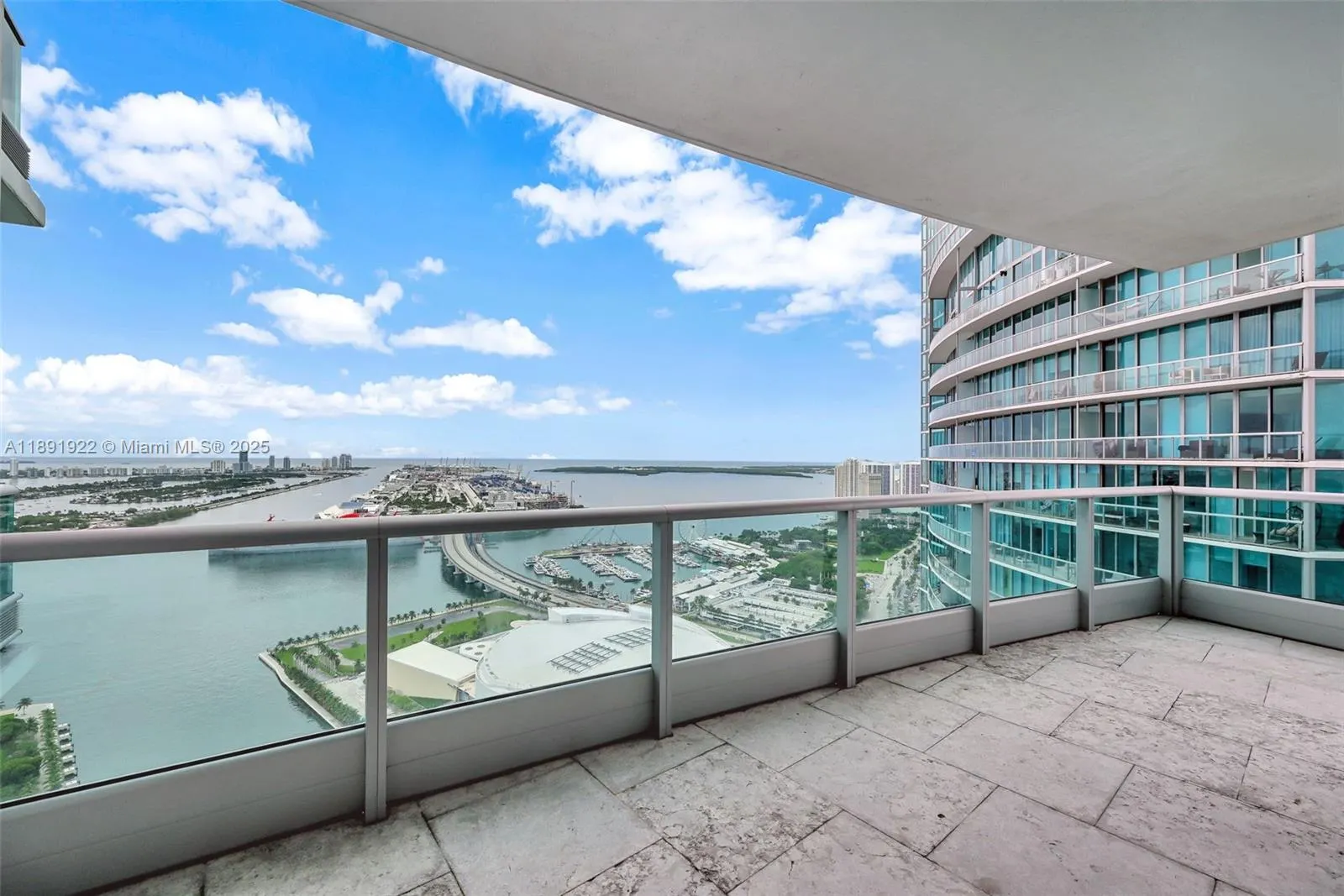 900 Biscayne Blvd, #4901