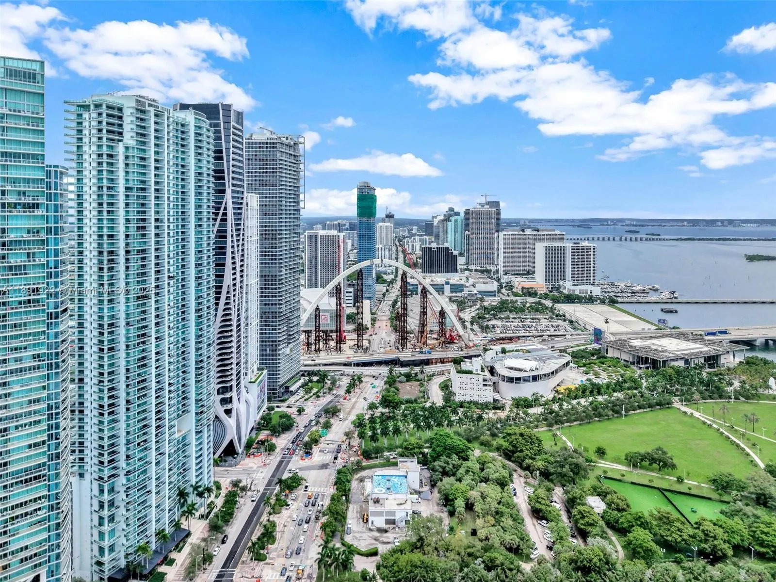900 Biscayne Blvd, #4901