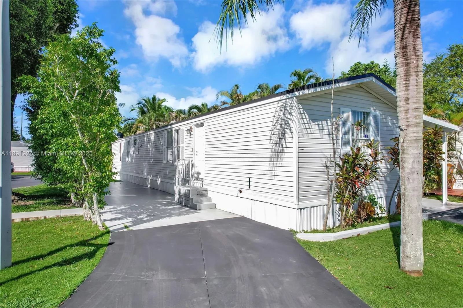 28501 SW 152ND AVE LOT 102