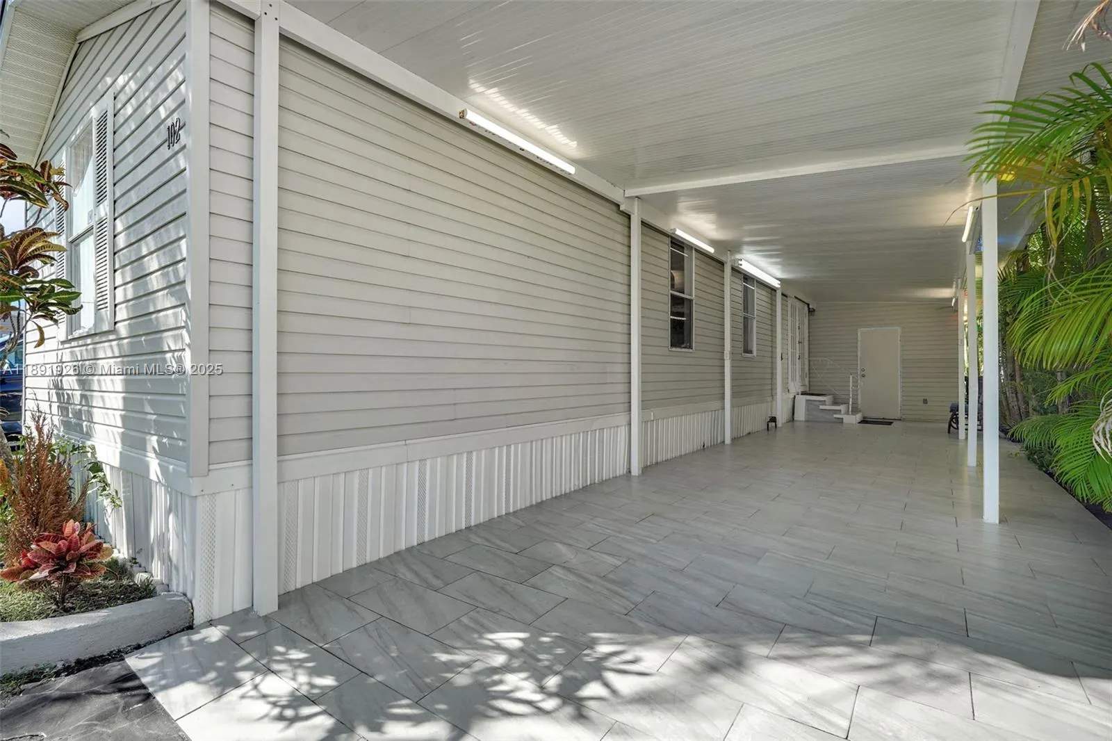 28501 SW 152ND AVE LOT 102