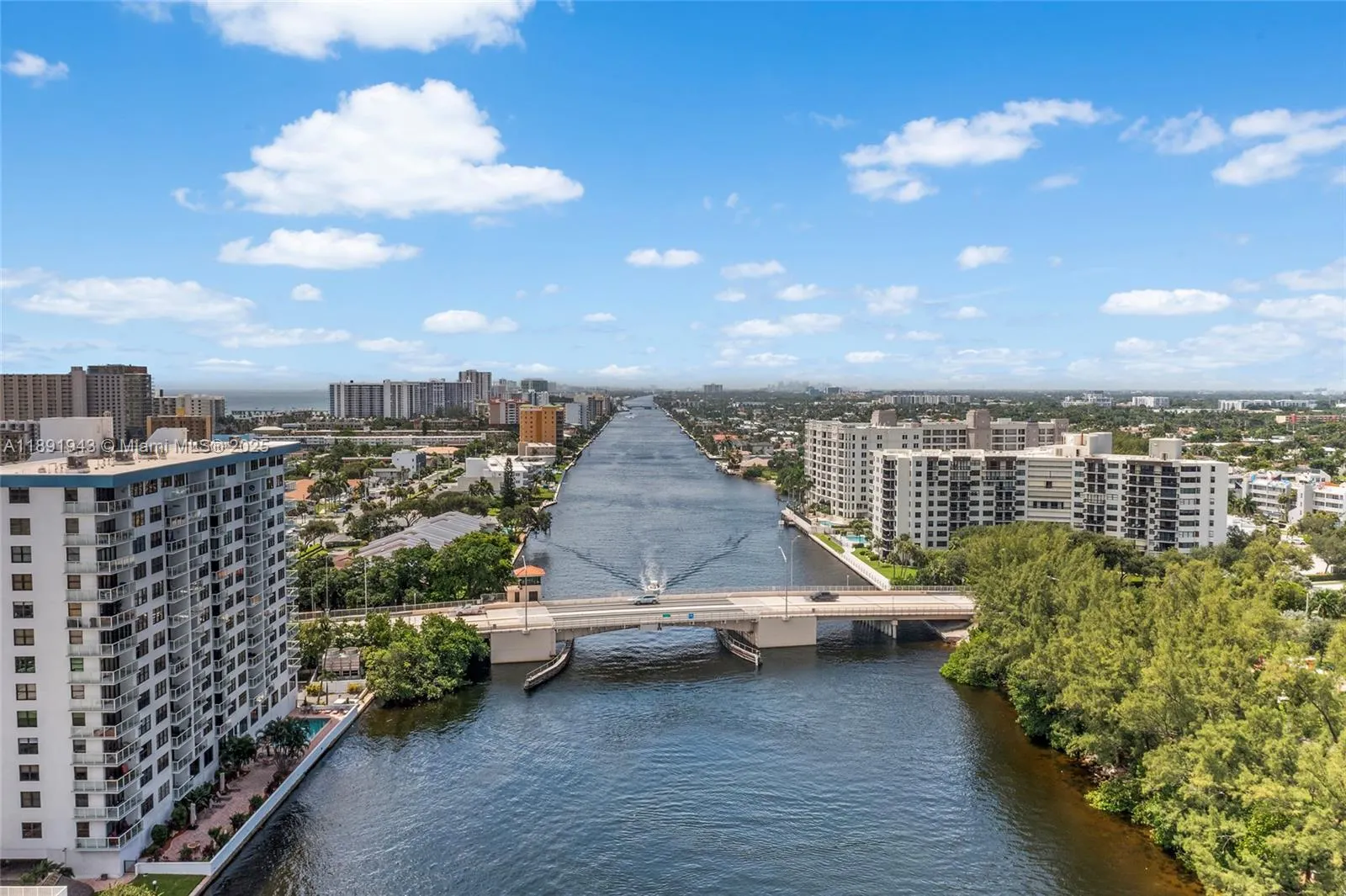 1401 N Riverside Dr, #1406