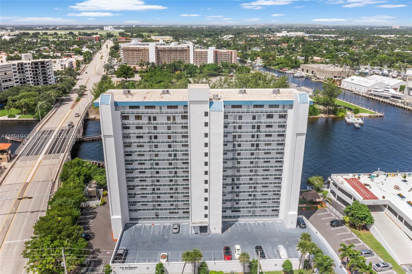 1401 N Riverside Dr, #1406