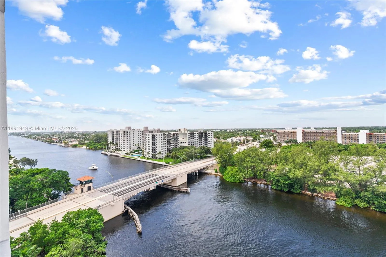 1401 N Riverside Dr, #1406