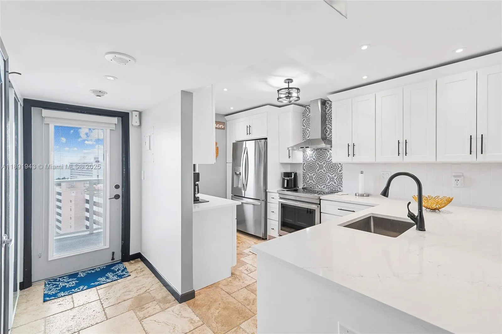 1401 N Riverside Dr, #1406
