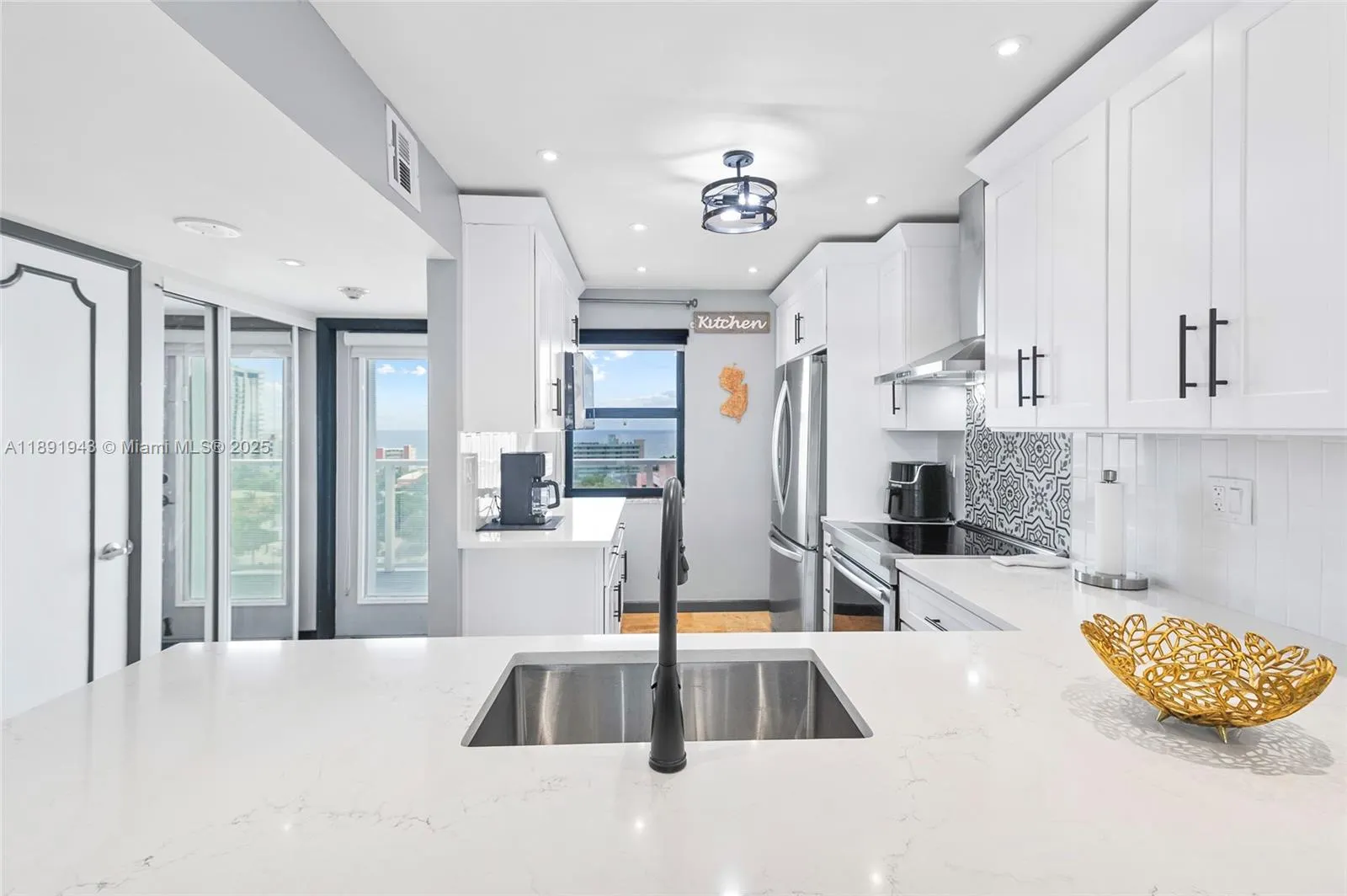 1401 N Riverside Dr, #1406