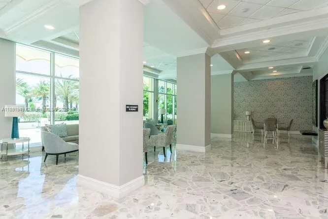 2501 S OCEAN DR, #1117