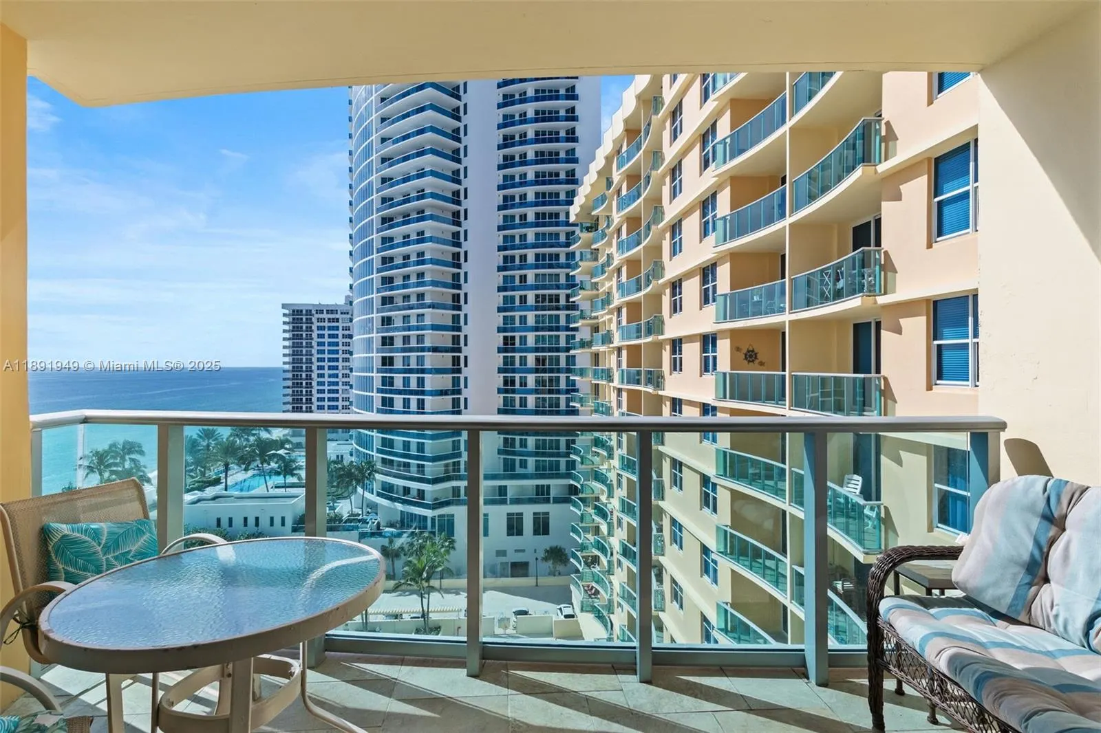 2501 S OCEAN DR, #1117