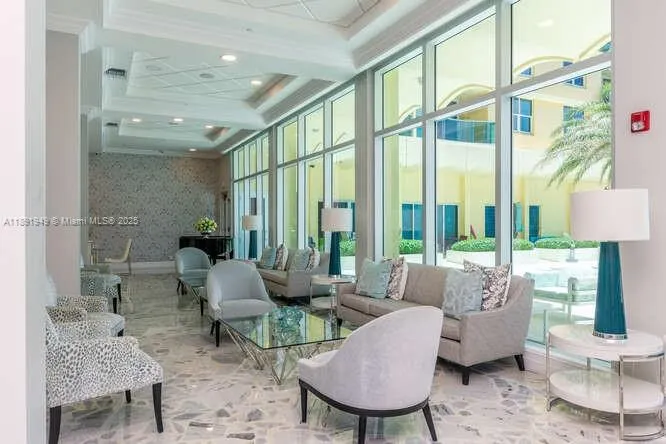 2501 S OCEAN DR, #1117