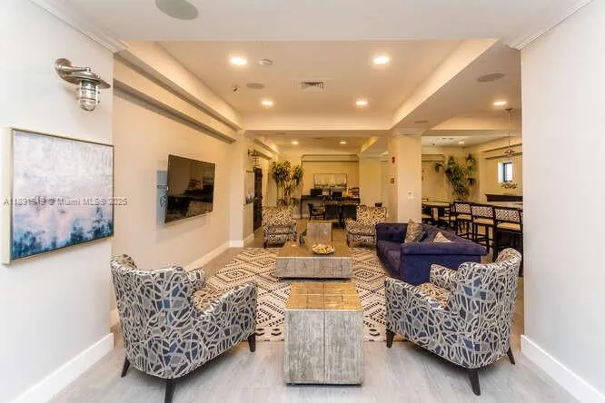 2501 S OCEAN DR, #1117