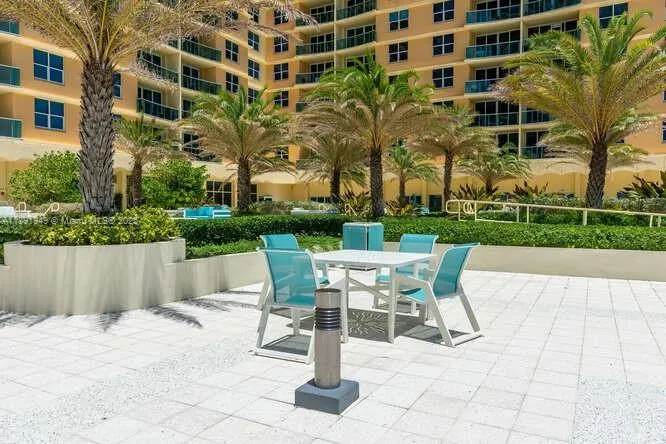 2501 S OCEAN DR, #1117