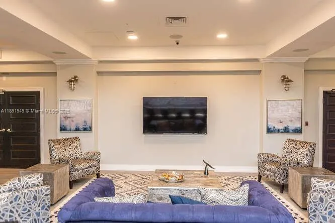 2501 S OCEAN DR, #1117