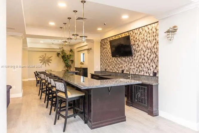 2501 S OCEAN DR, #1117
