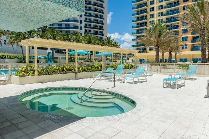 2501 S OCEAN DR, #1117