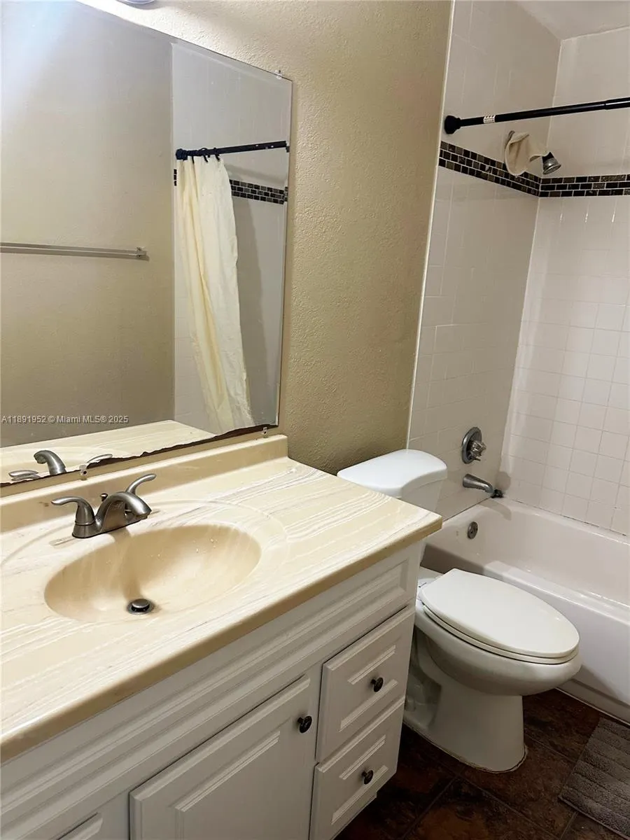 7912 Kimberly Blvd, #301