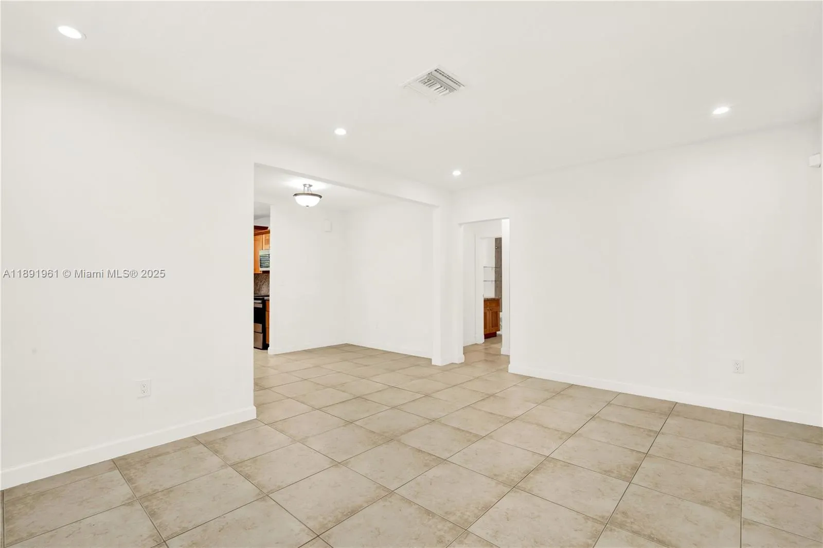 331 Santander Ave, #335