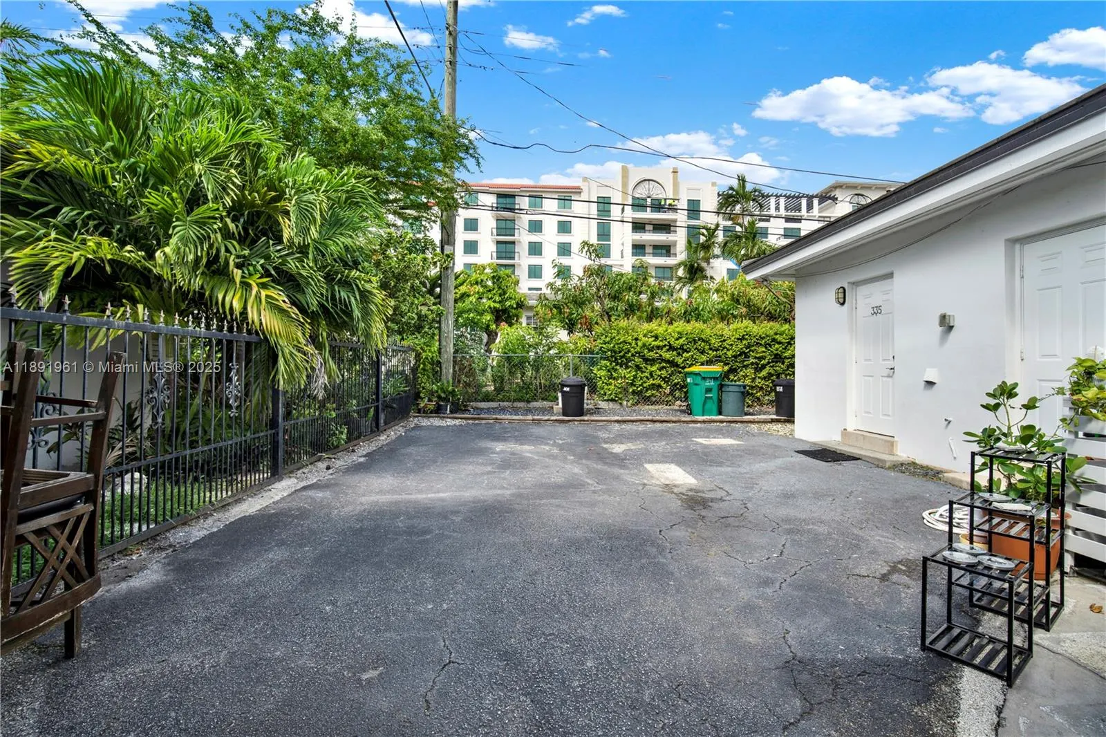331 Santander Ave, #335