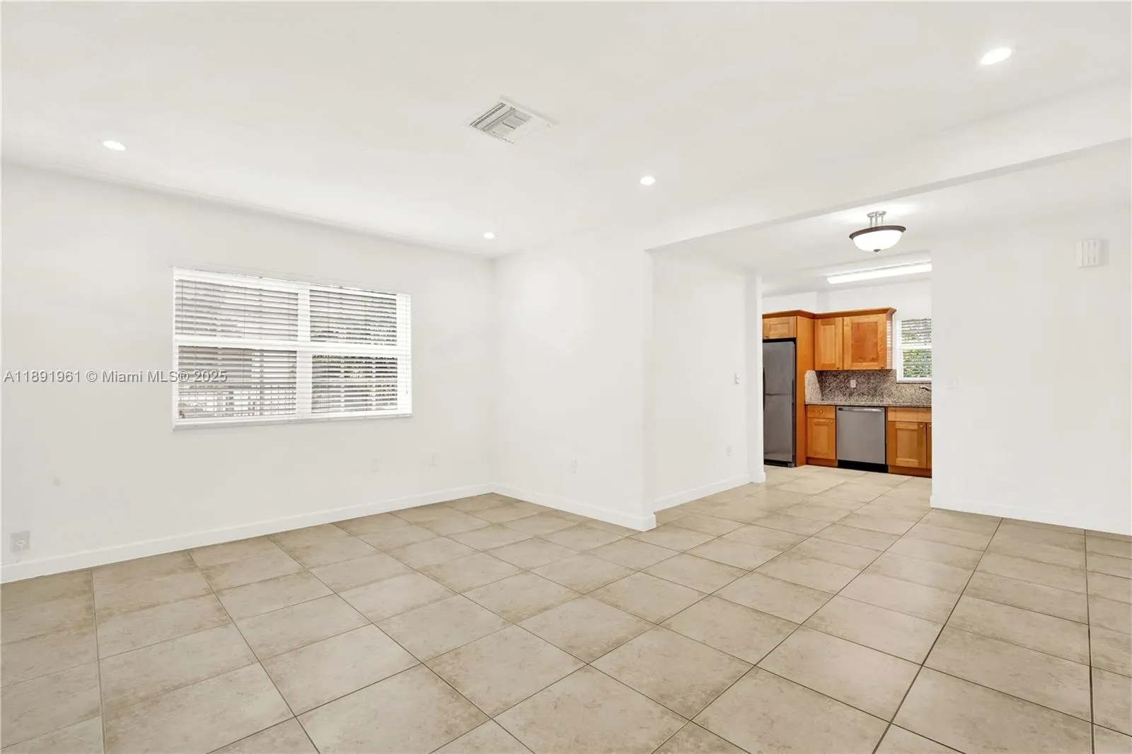 331 Santander Ave, #335