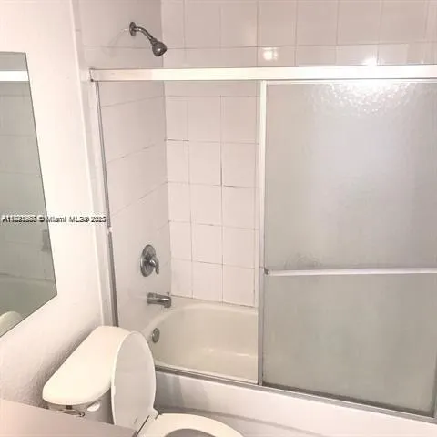 7326 Collins Ave, #304