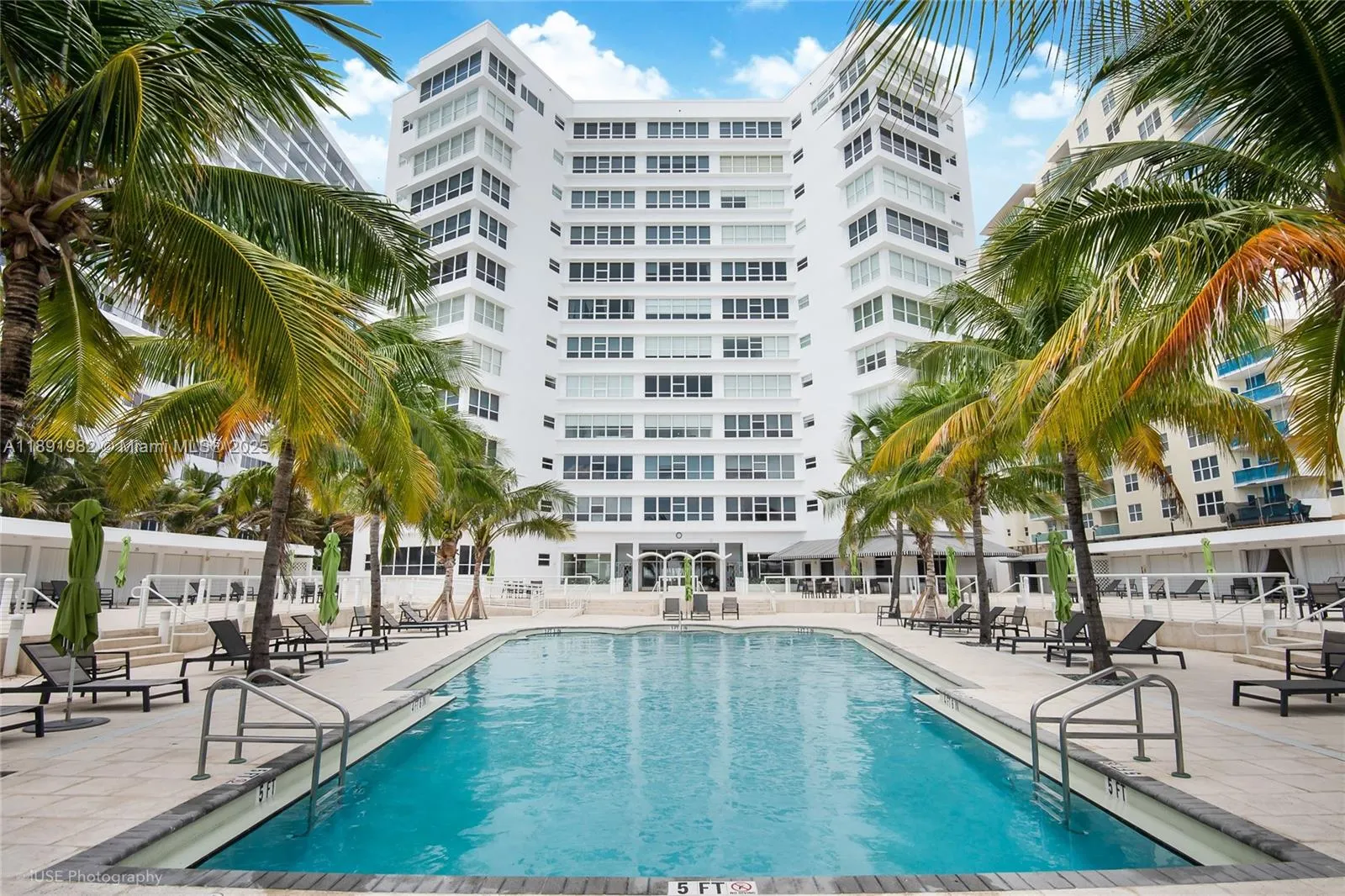 4925 Collins Ave, #6G
