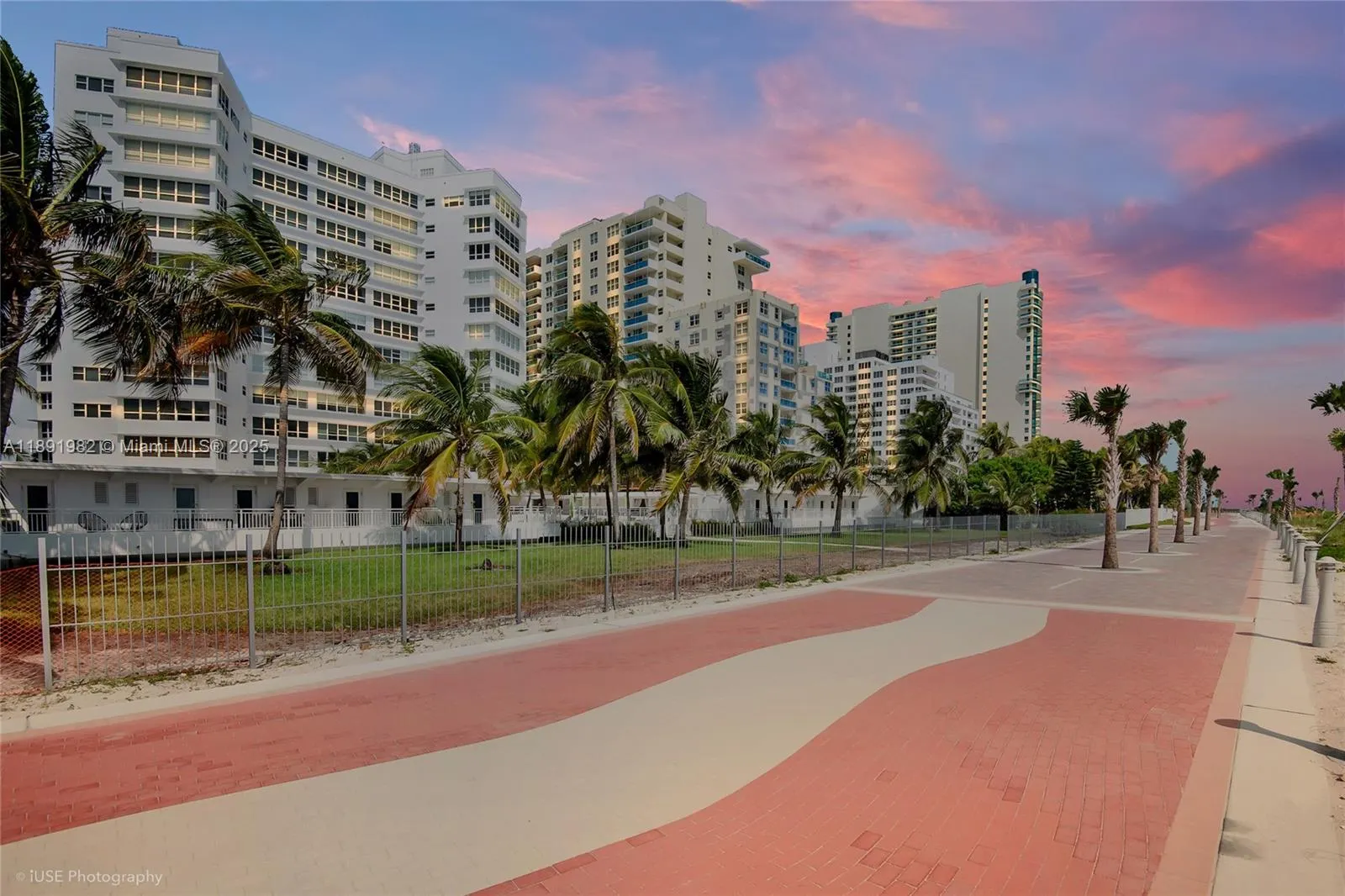 4925 Collins Ave, #6G