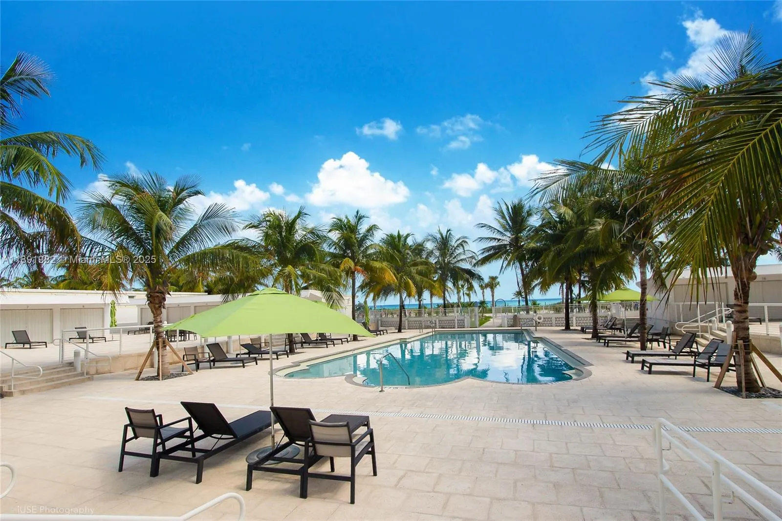 4925 Collins Ave, #6G