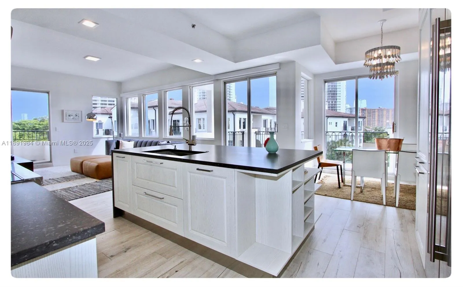 3500 Island Blvd, #DPH01