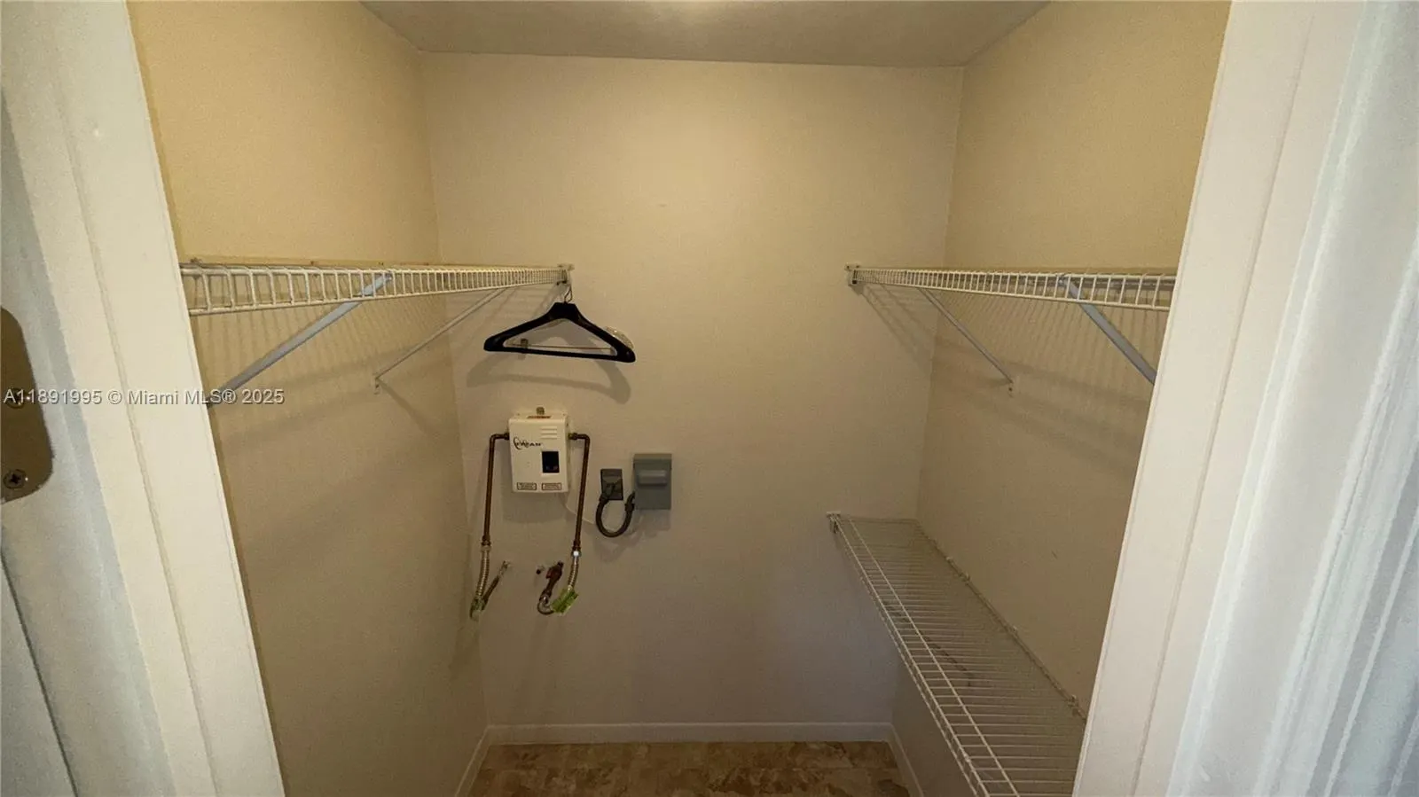2400 SW 42nd Ave, #2