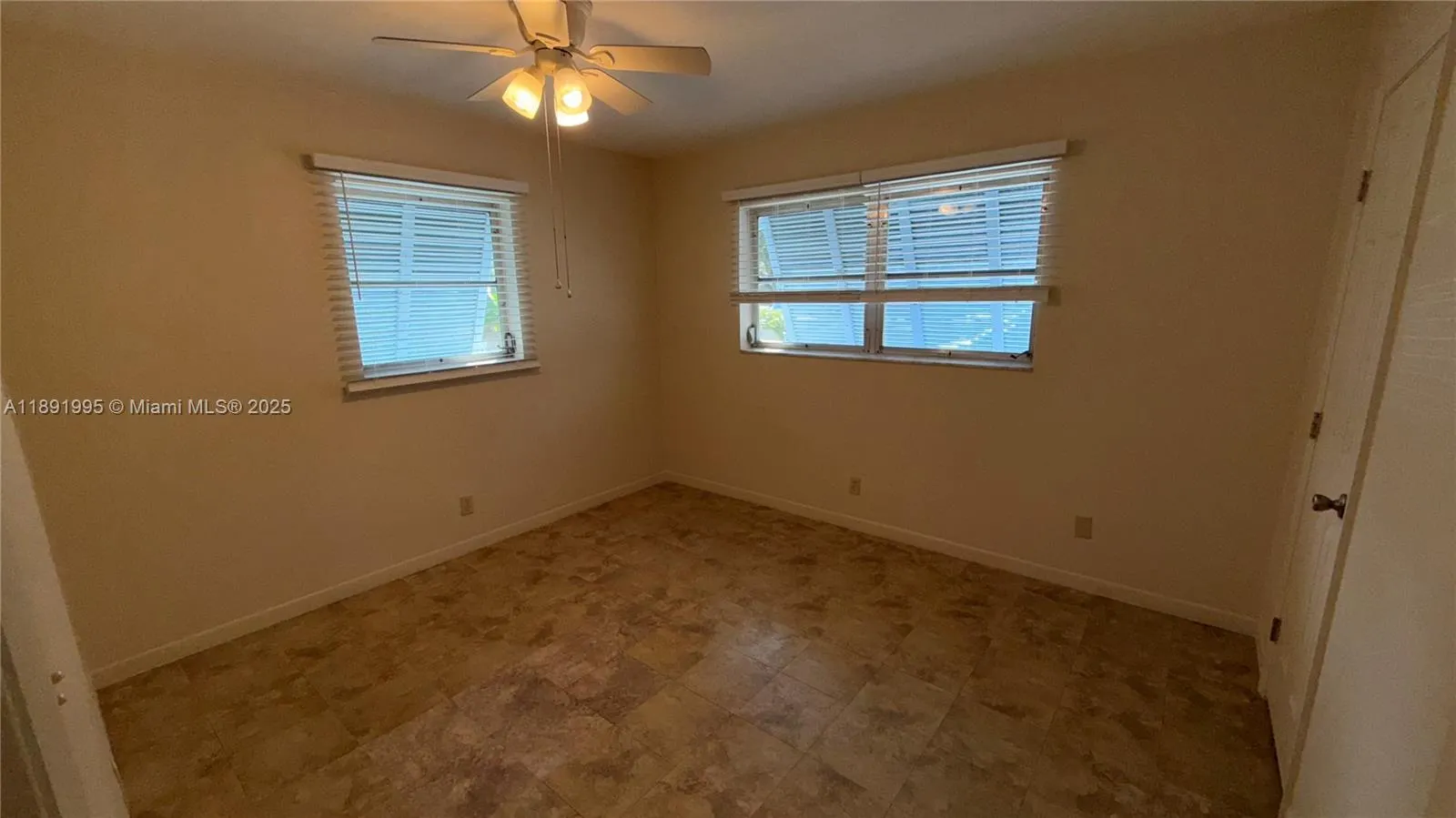 2400 SW 42nd Ave, #2