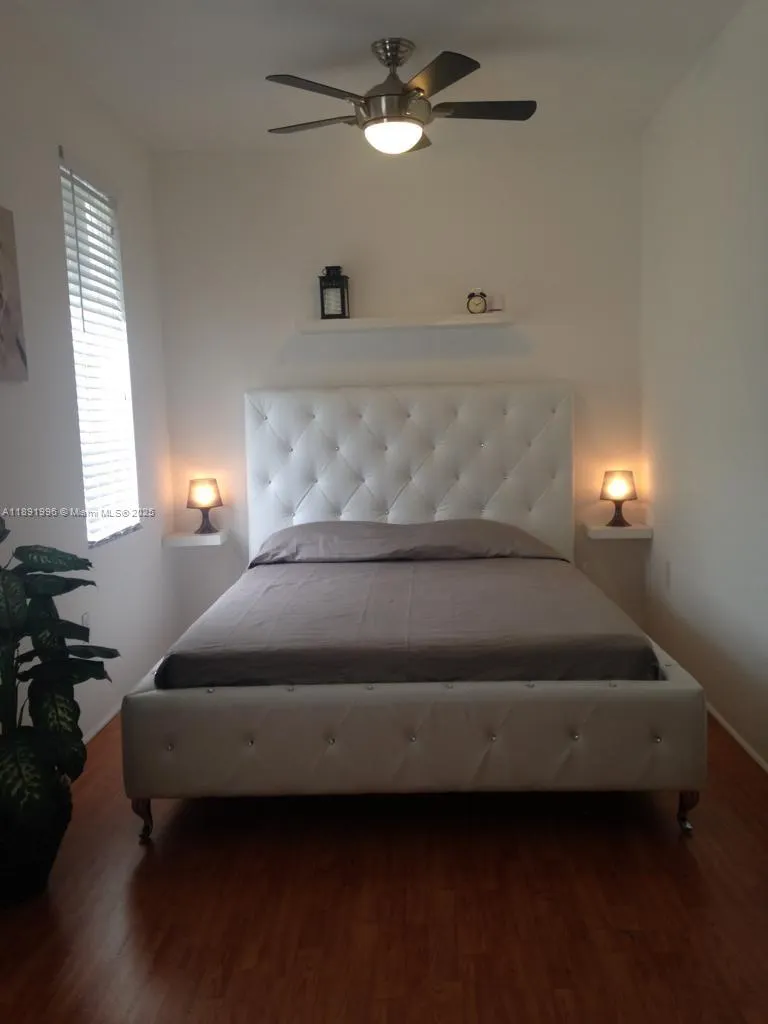 1502 Jefferson Ave, #105