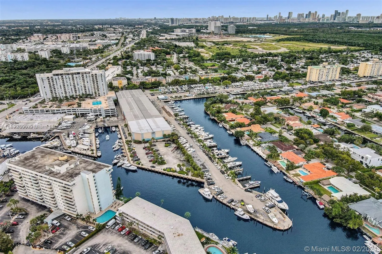 13499 Biscayne Blvd, #811