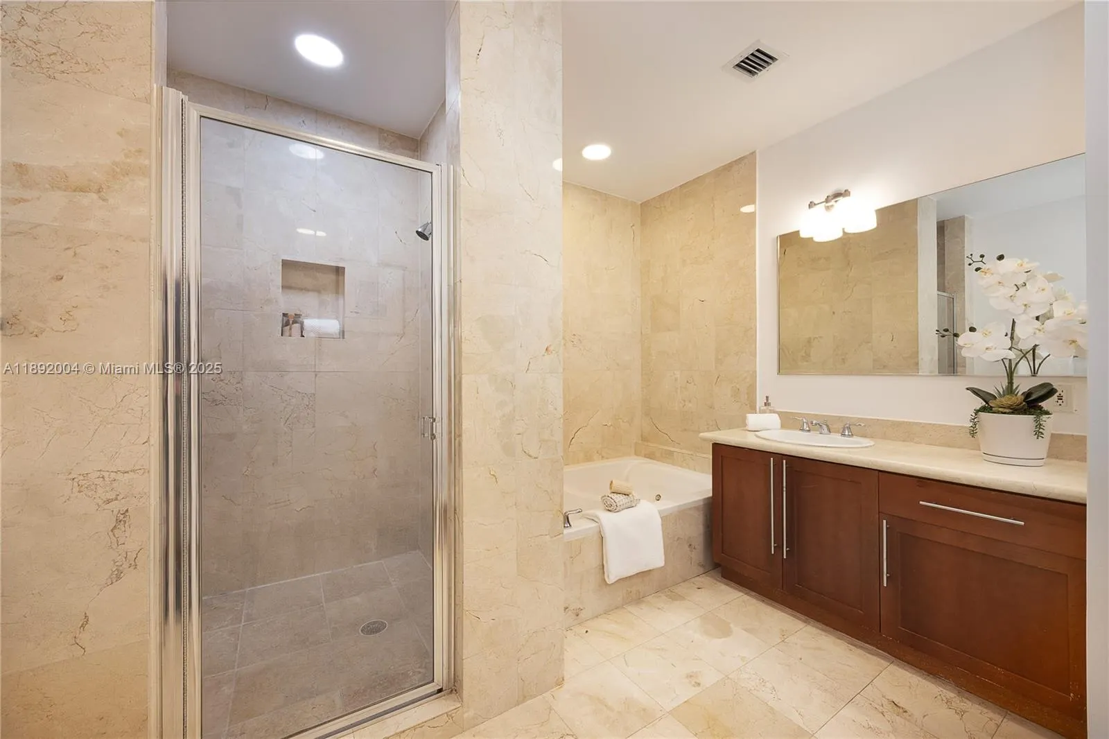 3170 Jackson Ave, #5