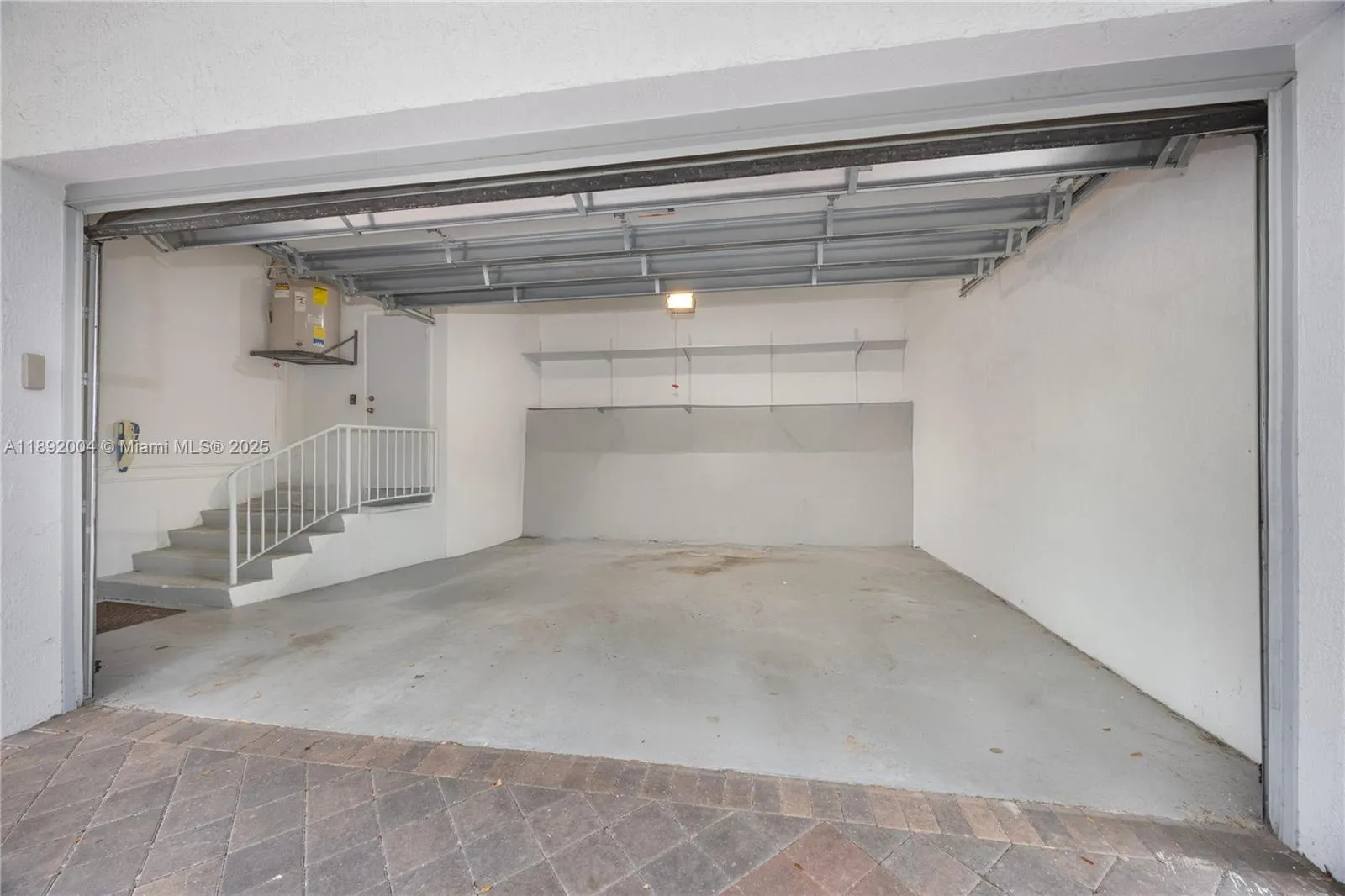 3170 Jackson Ave, #5