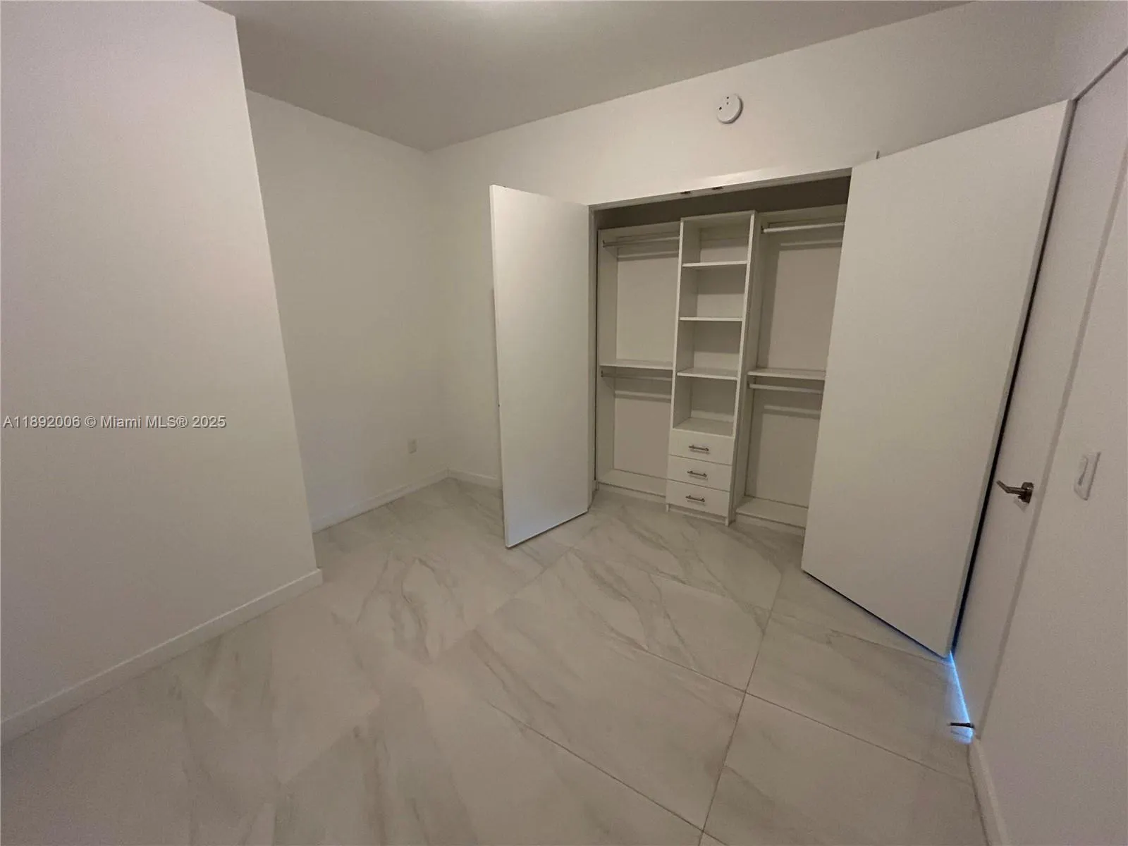 2900 NE 7th Ave, #306