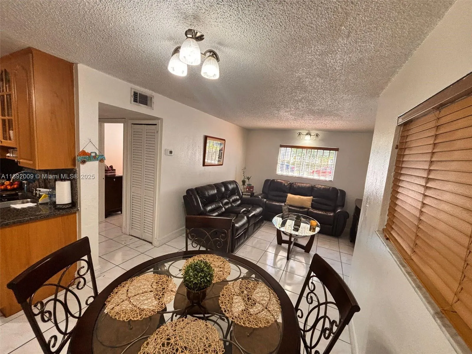 2565 W 56th St, #101