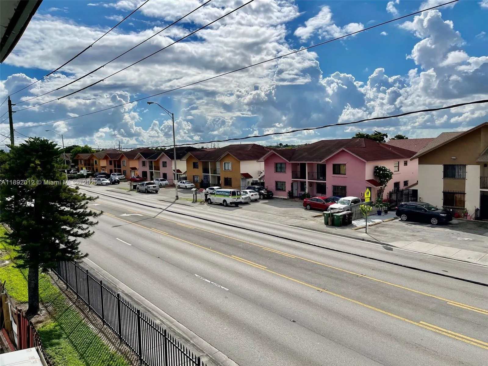 1725 W 60th St, #F304