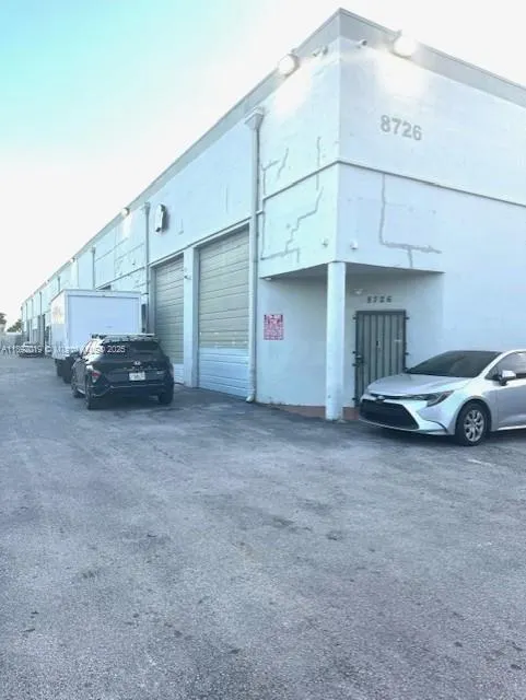 8726 NW 119th St, #10