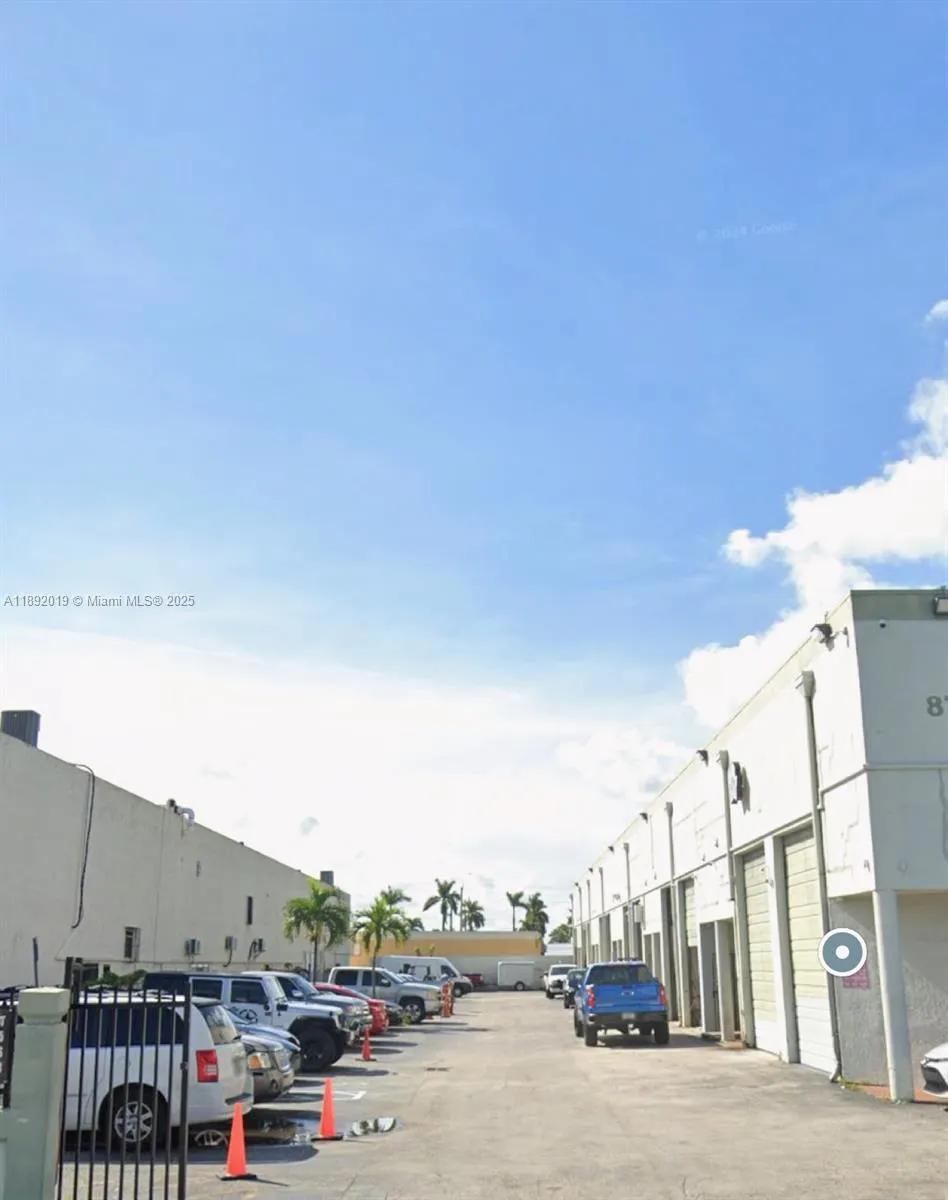 8726 NW 119th St, #10