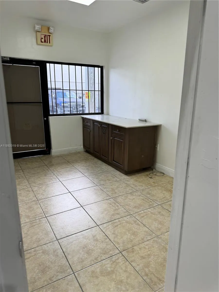 8726 NW 119th St, #10