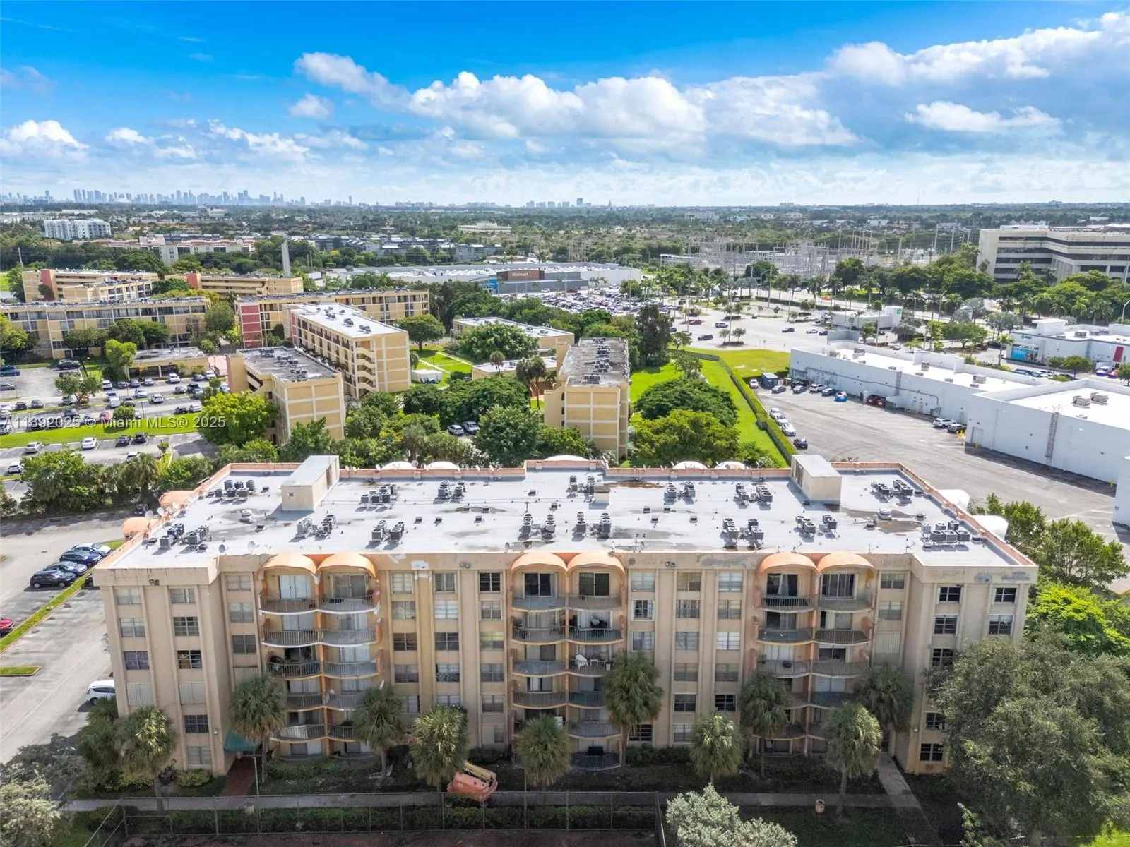 9310 Fontainebleau Blvd, #201