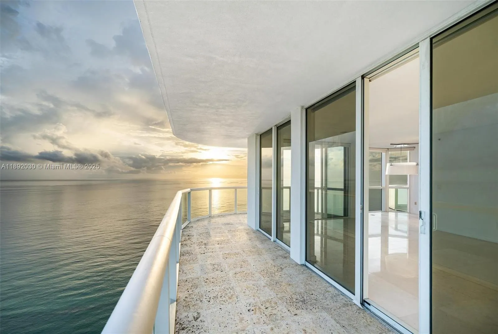 6365 Collins Ave, #2901