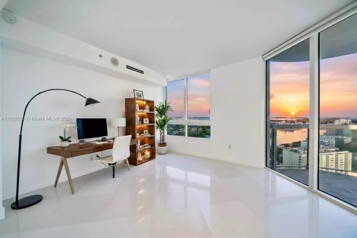 6365 Collins Ave, #2901