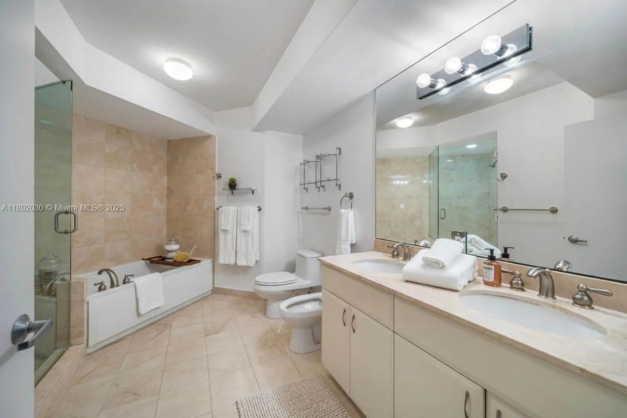 6365 Collins Ave, #2901